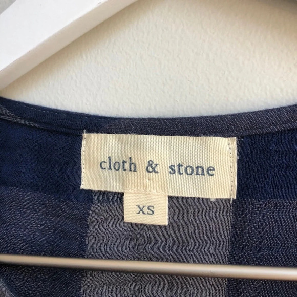 Cloth & Stone Lace up back long sleeve blouse XS - Picture 3 of 3